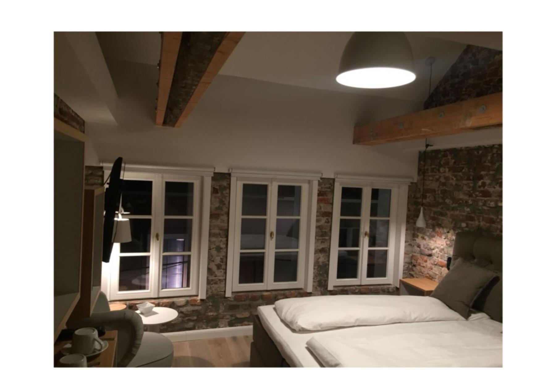 Square Rooms 20 デュッセルドルフ エクステリア 写真