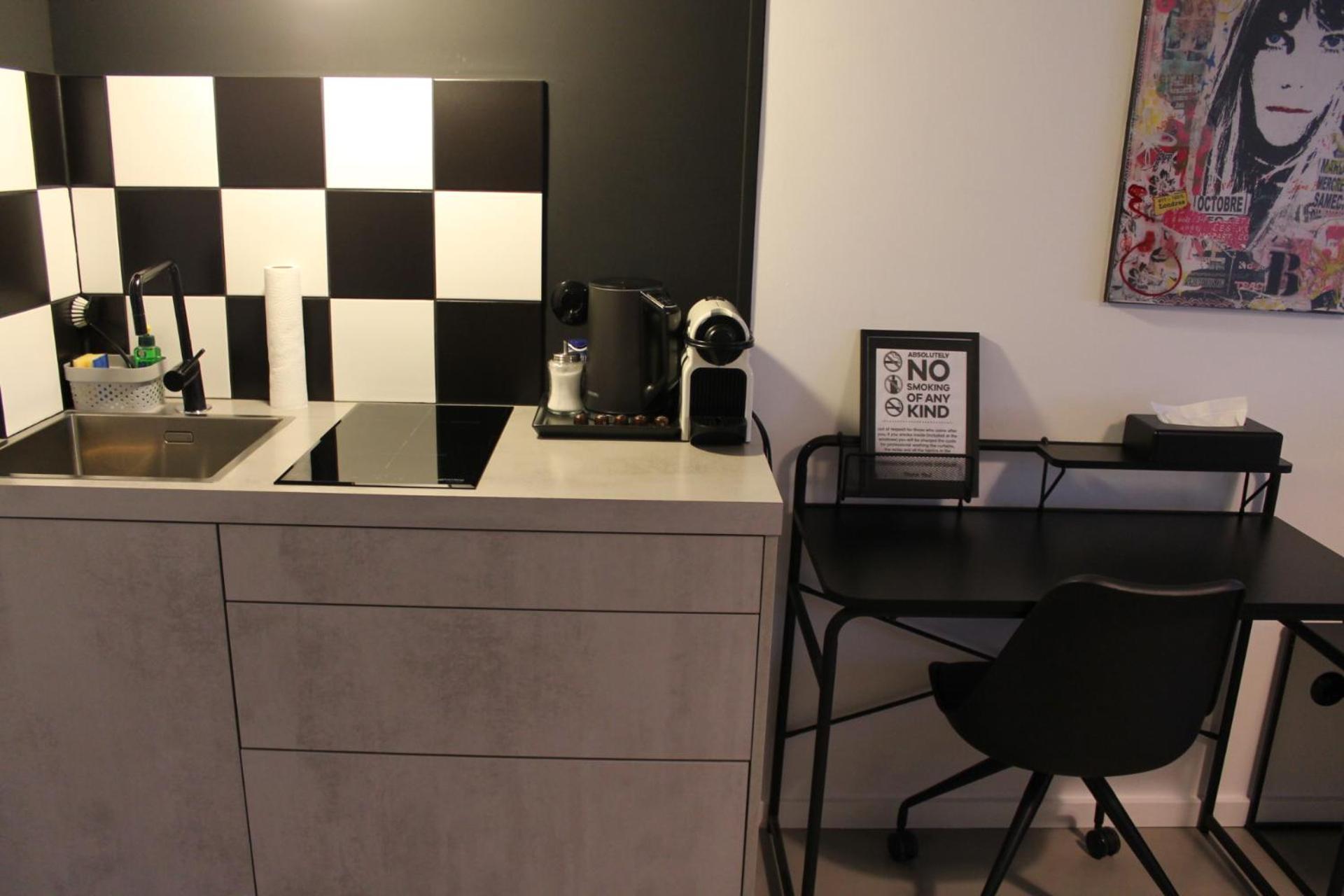 Square Rooms 20 デュッセルドルフ エクステリア 写真
