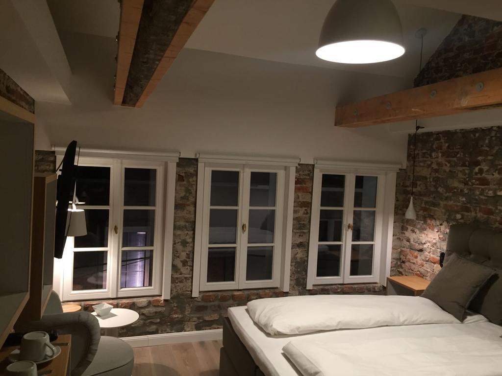 Square Rooms 20 デュッセルドルフ エクステリア 写真